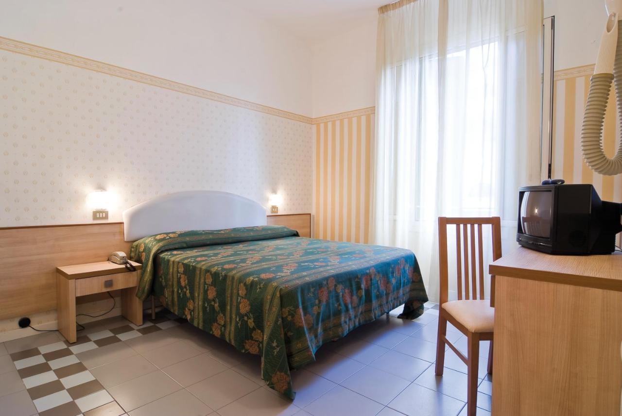 Hotel Loris - Valentini Family Village Bellaria-Igea Marina Extérieur photo